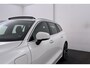 Volvo V60 2.0 T8 Twin Engine AWD Inscription | Panoramadak | CarPlay | Stoelventilatie & Verwarming | Memory | Pilot assist | PDC