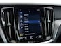 Volvo V60 2.0 T8 Twin Engine AWD Inscription | Panoramadak | CarPlay | Stoelventilatie & Verwarming | Memory | Pilot assist | PDC
