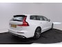 Volvo V60 2.0 T8 Twin Engine AWD Inscription | Panoramadak | CarPlay | Stoelventilatie & Verwarming | Memory | Pilot assist | PDC