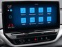 Volkswagen ID.4 Max 77 kWh / SOH 90% / Pano / Camera / Parkeersensoren V+A / Lichtmetaal 20 inch / Warmtepomp / Zwenkbare trekhaak / **