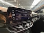 Volkswagen T-Roc 1.5 TSI R-Line automaat | black style | two-tone