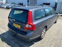 Volvo V70 2.5T Kinetic 200pk 2e eig. Clima Cruise PDC Trekhaak 1600kg.