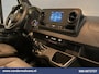 Mercedes-Benz Sprinter 317 CDI 170pk L3H2 Euro6 Airco | 360 Graden Camera | Navigatie | Apple Carplay | Chauffeursstoel Cruisecontrol, Android Auto, Stoelverwarming, 270 Graden Achterdeuren, Parkeersensoren, Bijrijdersbank