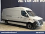 Mercedes-Benz Sprinter 317 CDI 170pk L3H2 Euro6 Airco | 360 Graden Camera | Navigatie | Apple Carplay | Chauffeursstoel Cruisecontrol, Android Auto, Stoelverwarming, 270 Graden Achterdeuren, Parkeersensoren, Bijrijdersbank