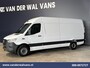 Mercedes-Benz Sprinter 317 CDI 170pk L3H2 Euro6 Airco | 360 Graden Camera | Navigatie | Apple Carplay | Chauffeursstoel Cruisecontrol, Android Auto, Stoelverwarming, 270 Graden Achterdeuren, Parkeersensoren, Bijrijdersbank