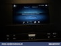Mercedes-Benz Sprinter 317 CDI 170pk L3H2 Euro6 Airco | 360 Graden Camera | Navigatie | Apple Carplay | Chauffeursstoel Cruisecontrol, Android Auto, Stoelverwarming, 270 Graden Achterdeuren, Parkeersensoren, Bijrijdersbank