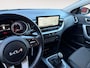 Kia Ceed Sportswagon 1.5 T-GDi DynamicLine 140 PK | Cruise Control Adaptief | Camera | Carplay | Navi | LM Velgen | 140 PK | Fabrieksgarantie 19-8-2031 +3x 1 jaar* | NAP