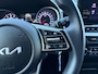 Kia Ceed Sportswagon 1.5 T-GDi DynamicLine 140 PK | Cruise Control Adaptief | Camera | Carplay | Navi | LM Velgen | 140 PK | Fabrieksgarantie 19-8-2031 +3x 1 jaar* | NAP