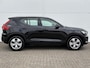 Volvo XC40 1.5 T3 Momentum Pro / Trekhaak ( 1600 kg ) / Navigatiesysteem full map + hard disk / Airco (automatisch) /