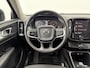 Volvo XC40 1.5 T3 Momentum Pro / Trekhaak ( 1600 kg ) / Navigatiesysteem full map + hard disk / Airco (automatisch) /