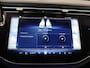 Mercedes-Benz E-klasse Estate 300 e AMG Night | Superscreen | Rijassistentiepakket | Panoramadak | Premium pakket | Leder pakket |