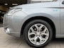 Mitsubishi Outlander 2.0 PHEV Hybride Instyle -Automaat I Navigatie I Schuifdak I Airco I Xenon I PDC I Trekhaak I Dealer onderh.