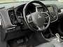 Mitsubishi Outlander 2.0 PHEV Hybride Instyle -Automaat I Navigatie I Schuifdak I Airco I Xenon I PDC I Trekhaak I Dealer onderh.