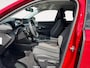 Peugeot e-2008 EV Allure Pack 50 kWh | Stoelverwarming | Cruise | Camera