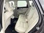 Volvo XC60 T6 Plus Dark | 19" Allseason | Adaptieve Cruise | Panoramadak | Elektr. verst. Stoelen | Keykess | Stoel/Stuur/Achterbankverwarming |