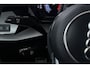 Audi A3 Sportback 30 TFSI S edition (STOELVERWARMING, LANE-ASSIST, NAVIGATIE, PARKEERSENSOREN)