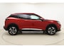 Peugeot 2008 1.2 PureTech Allure Pack Dealer Onderhouden l 1e Eigenaar! l Climate Control l Apple Carplay & Android Auto l Camera l Navigatie Full-Map l DAB l Bluetooth l Lichtmetalen Velgen l PDC l LED l