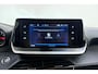 Peugeot 2008 1.2 PureTech Allure Pack Dealer Onderhouden l 1e Eigenaar! l Climate Control l Apple Carplay & Android Auto l Camera l Navigatie Full-Map l DAB l Bluetooth l Lichtmetalen Velgen l PDC l LED l