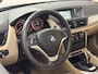 BMW X1 sDrive20i Business | 1e Eig | Pano | Leder | Stoelverw.