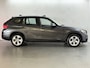 BMW X1 sDrive20i Business | 1e Eig | Pano | Leder | Stoelverw.