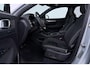 Volvo EX40 Single Motor Extended Range Plus Black Ed. 82 kWh | ACC | Panoramadak | Harman/Kardon | 360° Camera | Warmtepomp | Stoel+Stuurverwarming | 20 inch
