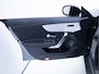 Mercedes-Benz CLA 180 Star Edition Luxury Line Night facelift | Panoramadak | Stoelverwarming | Camera | Sfeerverlichting | Comfortstoel | Draadloze tel. lader | Licht en zicht pakket | Keyless entry, Keyless start