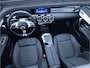 Mercedes-Benz CLA 180 Star Edition Luxury Line Night facelift | Panoramadak | Stoelverwarming | Camera | Sfeerverlichting | Comfortstoel | Draadloze tel. lader | Licht en zicht pakket | Keyless entry, Keyless start