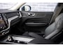 Volvo XC60 2.0 T8 Plug-in hybrid AWD Plus Bright Volvo XC60 2.0 Recharge T8 AWD Plus Bright | Long Range | Trekhaak | Harman Kardon | 360 Camera | Stoel en Stuurverwarming | BLIS | Donker Glas |