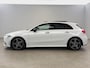 Mercedes-Benz A-klasse 180 Business Solution AMG | Pano | Camera | Virtual | Sfeer | Carplay | LED | Keyless