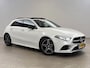 Mercedes-Benz A-klasse 180 Business Solution AMG | Pano | Camera | Virtual | Sfeer | Carplay | LED | Keyless