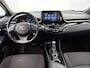 Toyota C-HR / C-HR+ 1.8 Hybrid Style | Dealer Onderhouden | Dodehoek detectie | Parkeersensoren Voor+achter met assistent | Stoel+stuurverwarming | Navigatie | DAB | Climate Control | Climate Control | Cruise Control Adaptive |