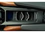 Volkswagen ID.4 Tech 77 kWh Soh 89% I Trekhaak I IQ Light I Panoramadak I Luxe interieur I ergoActive I Adaptive Cruise I BTW