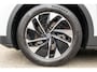 Volkswagen ID.4 Tech 77 kWh Soh 89% I Trekhaak I IQ Light I Panoramadak I Luxe interieur I ergoActive I Adaptive Cruise I BTW