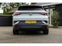Volkswagen ID.4 Tech 77 kWh Soh 89% I Trekhaak I IQ Light I Panoramadak I Luxe interieur I ergoActive I Adaptive Cruise I BTW