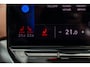 Volkswagen ID.4 Tech 77 kWh Soh 89% I Trekhaak I IQ Light I Panoramadak I Luxe interieur I ergoActive I Adaptive Cruise I BTW