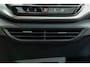 Volkswagen ID.4 Tech 77 kWh Soh 89% I Trekhaak I IQ Light I Panoramadak I Luxe interieur I ergoActive I Adaptive Cruise I BTW