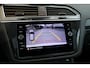 Volkswagen Tiguan 1.4 TSI eHybrid R-Line Business | BTW | PANORAMADAK | IQ-LIGHT | KEYLESS | ACC | ELEK KOFFERKLEP |