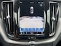 Volvo XC60 2.0 T8 455 Pk AWD Plus Dark 2.0 T8 455 Pk AWD Plus Dark Navigatie Trekhaak Panoramdak Elek Comfortstoelen Leder Full Led Harman Kardon Blis Pilot Assist Acc Getint Glas Plug-in hybrid