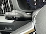 Volvo XC60 2.0 T8 455 Pk AWD Plus Dark 2.0 T8 455 Pk AWD Plus Dark Navigatie Trekhaak Panoramdak Elek Comfortstoelen Leder Full Led Harman Kardon Blis Pilot Assist Acc Getint Glas Plug-in hybrid