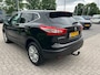 Nissan Qashqai 1.2 Connect Edition trekhaak, navi, cruise, airco
