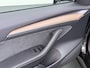 Tesla Model 3 Long Range RWD 75 kWh SOH 93% Warmtepomp Panoramadak Navi Camera's Leder Memory Stuur+Stoelverwarming Traffic-Aware Cruise Control AMD Ryzen™ Elek.Achterklep Led