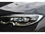 BMW 3-Serie 320i High Executive Edition * M-Pakket * Harman/kardon * Schuifdak * Spoilerset * Achteruitrijcamera *
