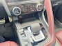 Jaguar E-Pace 1.5 P300e AWD R-Dynamic S
