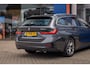BMW 3-Serie Touring 330e eDrive Edition | leder | Stoelverwarming | Digitaal dashboard | Navigatie | Keyless | Apple Carplay/Android Auto | Elektrisch bedienbare achterklep | NL-auto | Apple Carplay/Android Auto|telefoonintegratie premium | Cruise control | Electronic climate controle