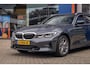 BMW 3-Serie Touring 330e eDrive Edition | leder | Stoelverwarming | Digitaal dashboard | Navigatie | Keyless | Apple Carplay/Android Auto | Elektrisch bedienbare achterklep | NL-auto | Apple Carplay/Android Auto|telefoonintegratie premium | Cruise control | Electronic climate controle