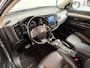 Mitsubishi Outlander 2.0 PHEV instyle. Trekhaak!