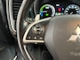 Mitsubishi Outlander 2.0 PHEV instyle. Trekhaak!
