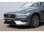 Volvo V60 2.0 T5 Inscription | Panoramadak | Cruise Control | Parkeersensoren achter | Lederen bekleding | Stoelverwarming voorzijde | Apple Carplay | Android Auto | Standkachel |