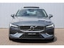 Volvo V60 2.0 T5 Inscription | Panoramadak | Cruise Control | Parkeersensoren achter | Lederen bekleding | Stoelverwarming voorzijde | Apple Carplay | Android Auto | Standkachel |