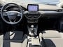 Ford Focus Wagon 1.0 EcoBoost Titanium Business 2e Eigenaar|Pano|Stoel+stuurverw|Adap Cruise|Carplay|HUD|Dealer Onderhouden|Camera|Clima|PDC V+A|Trekhaak|LM velgen|Navi|Elek Ramen|N.A.P.|APK tot 07-2027